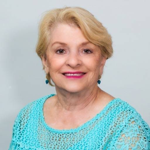 Gail Weir Robinson Photo