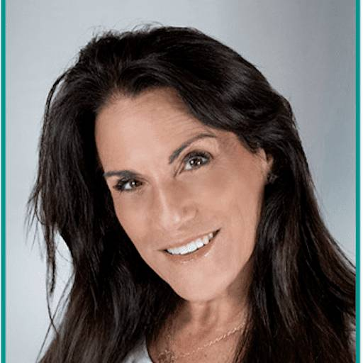 Tracy Schneider Photo